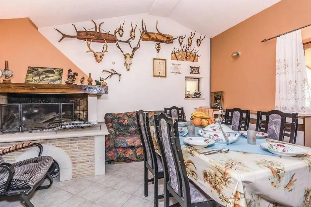 Prázdninový dům Family Friendly House With A Swimming Pool Dolenja Vas, Central Istria - Sredisnja Istra - 24528 Chorvatsko